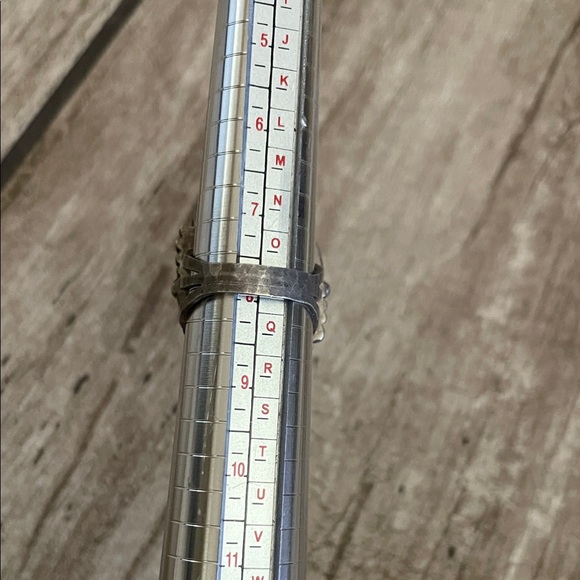 Turquoise and Silver Women's Ring, Size 8 - Picture 6 of 9